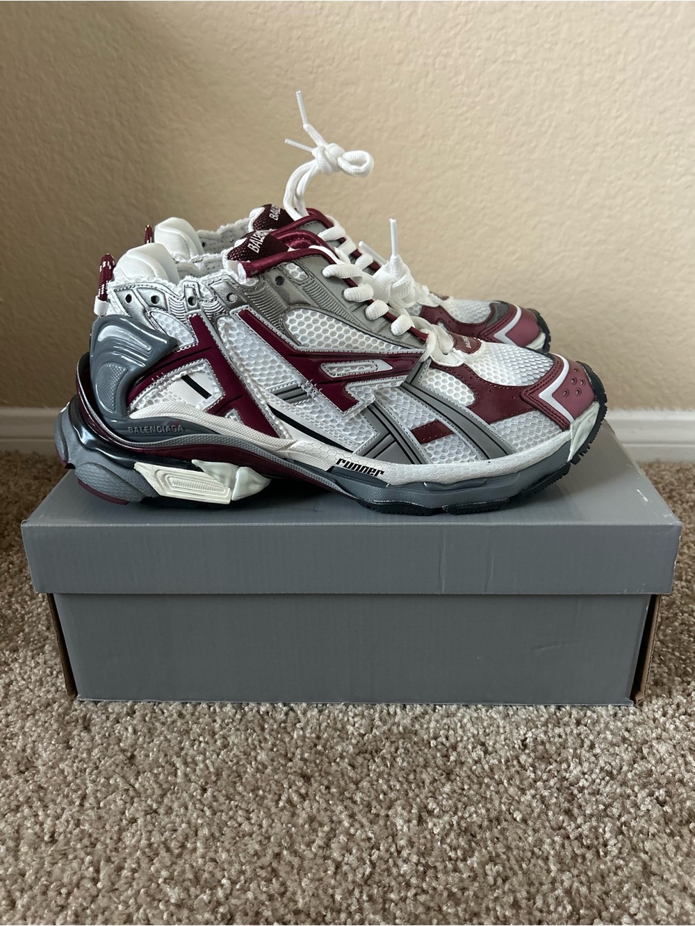 Balenciaga Mens White and Burgundy Trainer Sneakers